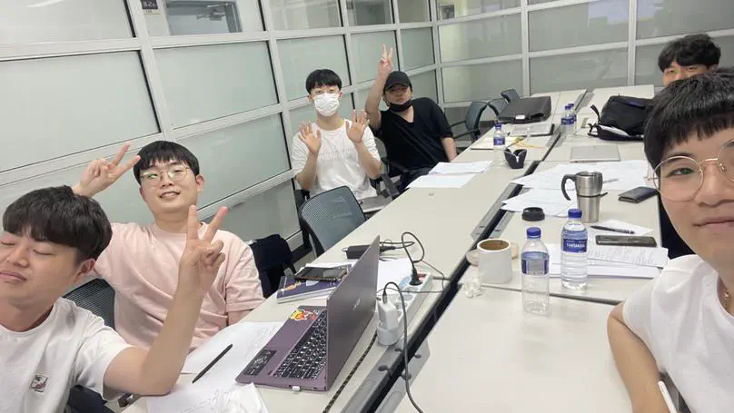 2022.07 방학때 열공하는 대학원생